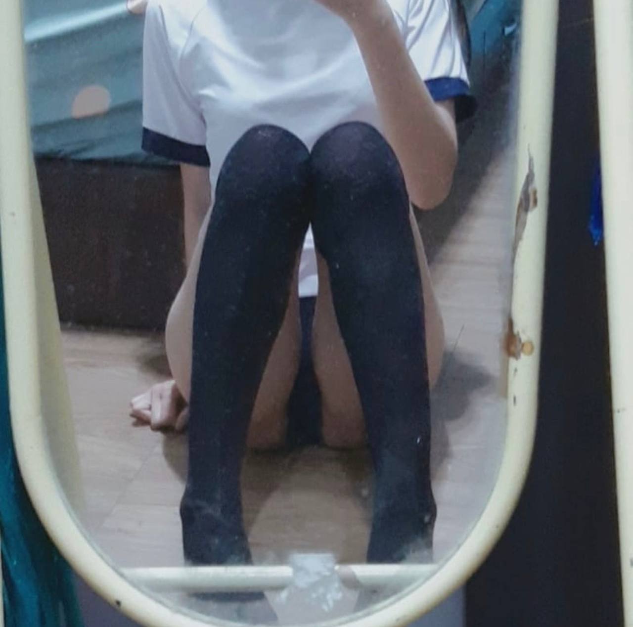 Sống chung với anh trai